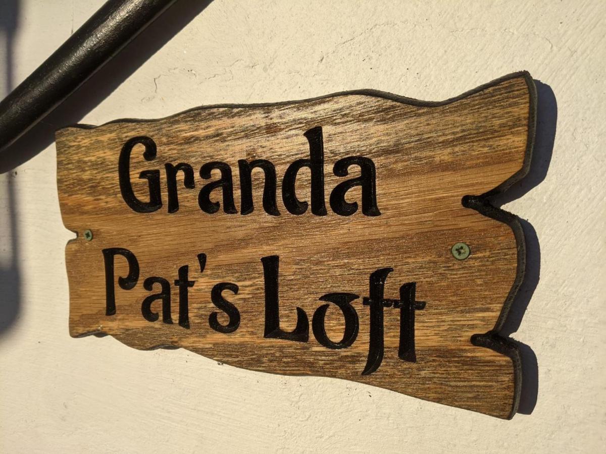 דירות Crossmaglen Granda Pat'S Loft מראה חיצוני תמונה